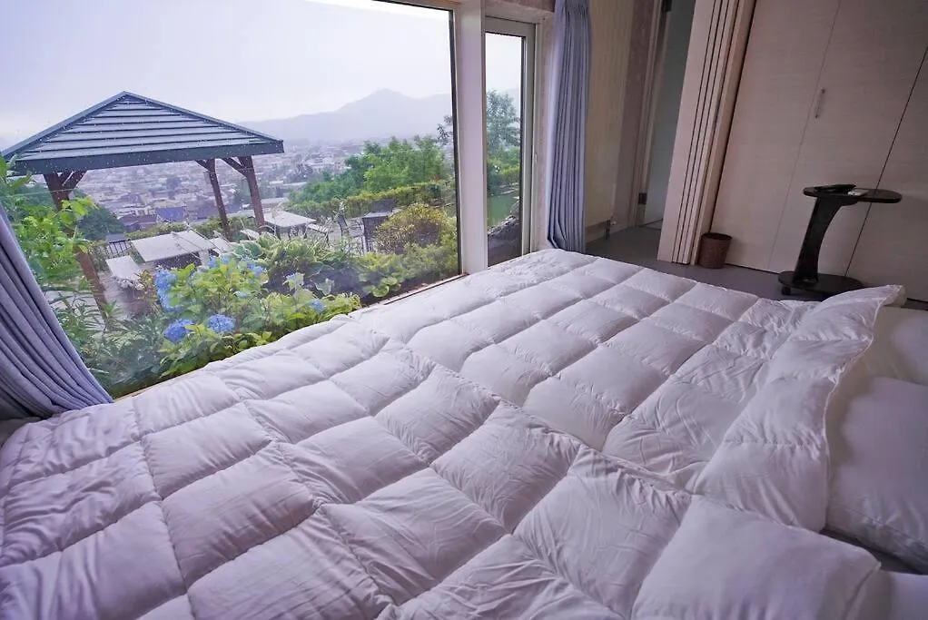 Ubytování v soukromí Apartmán 札幌西野夢幻夜景附庭院 Sapporo Night View House