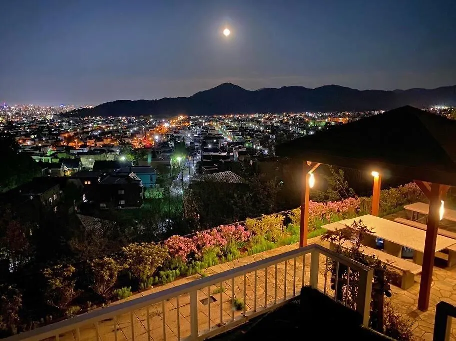 Apartmán 札幌西野夢幻夜景附庭院 Sapporo Night View House 0*,